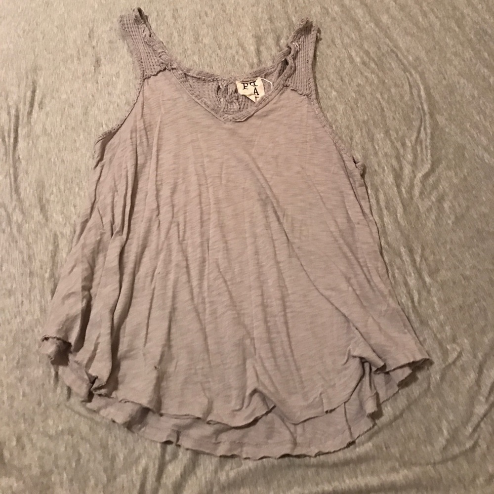 Grey distressed tank